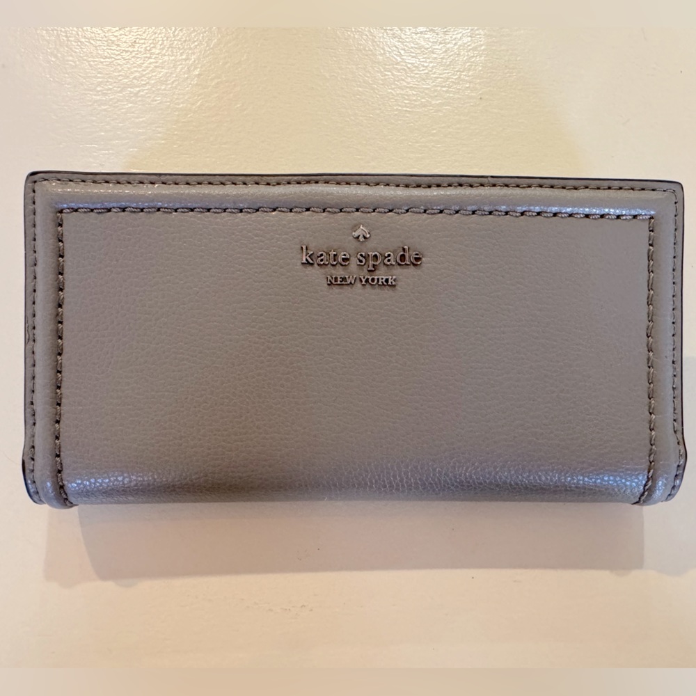 Kate Spade Grey Wallet